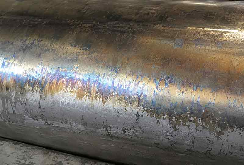 310S长期高温后的氧化色、氧化膜和金属纹理特写