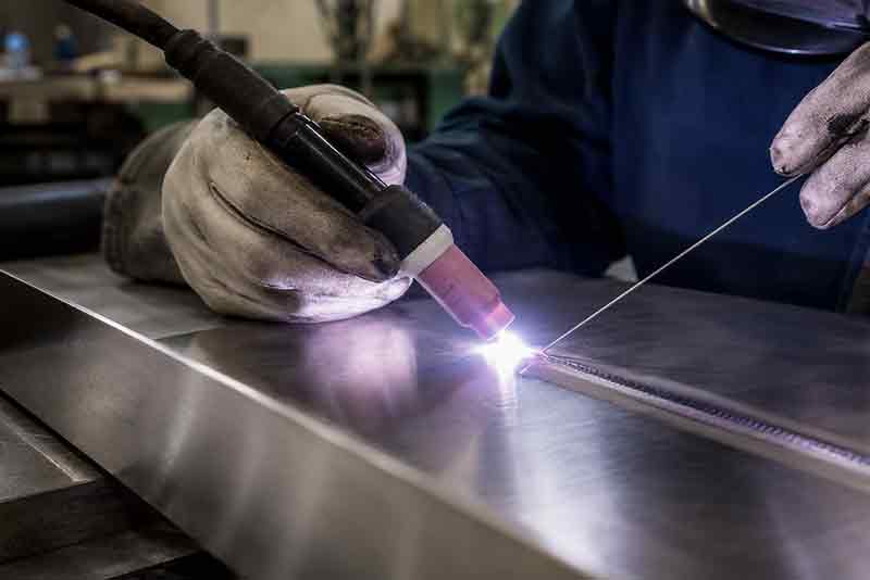 310S不锈钢TIG焊接过程工厂实拍